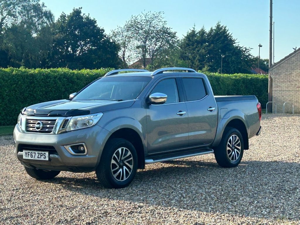 Nissan Navara Tekna Dci Black #58