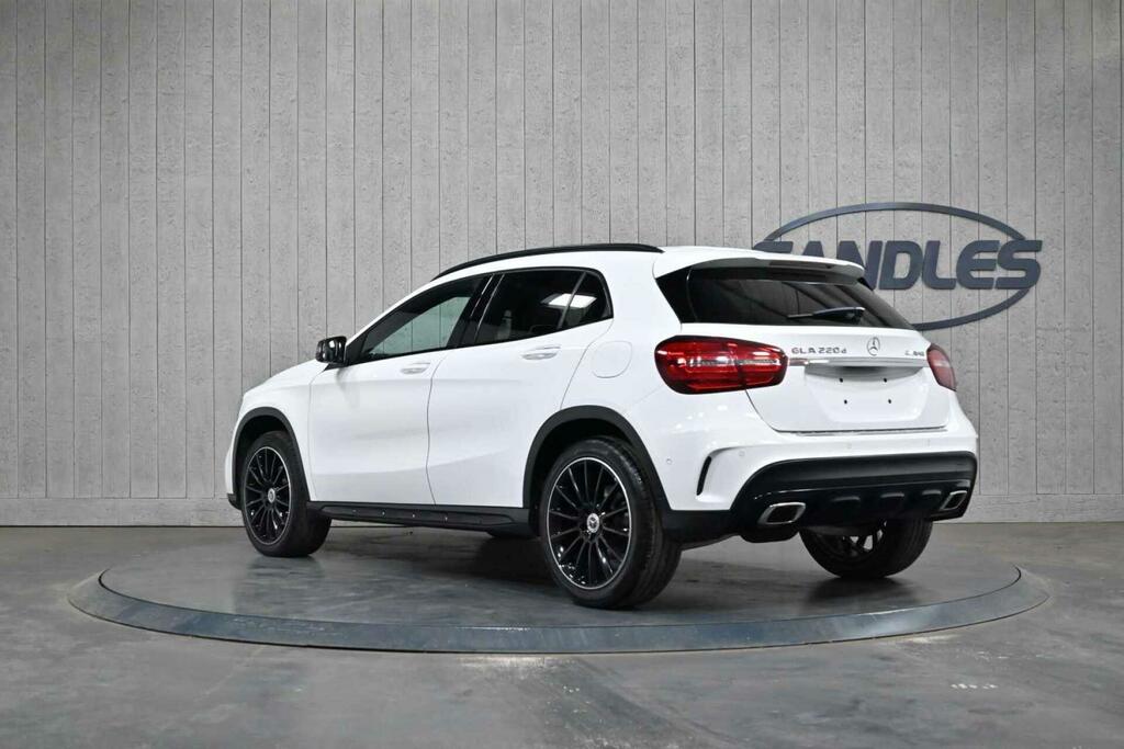 Mercedes-Benz GLA Class 2.1 Gla220d Amg Line Premium Plus 7G-dct 4Matic EO18ONG White #3