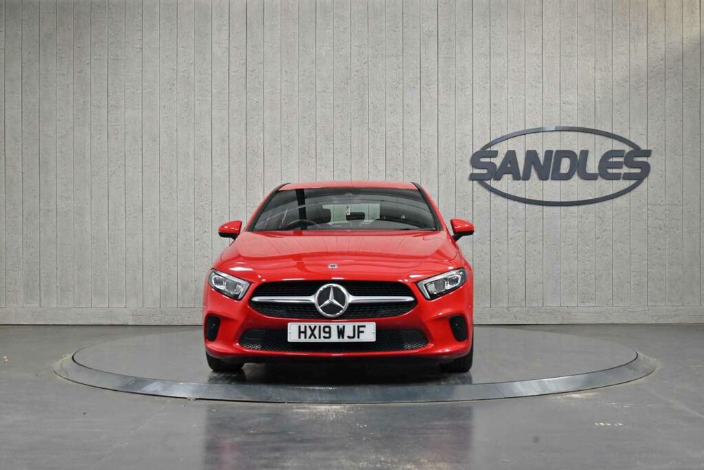 Mercedes-Benz A Class 1.3 A180 Sport Executive Euro 6 Ss HX19WJF Red #4