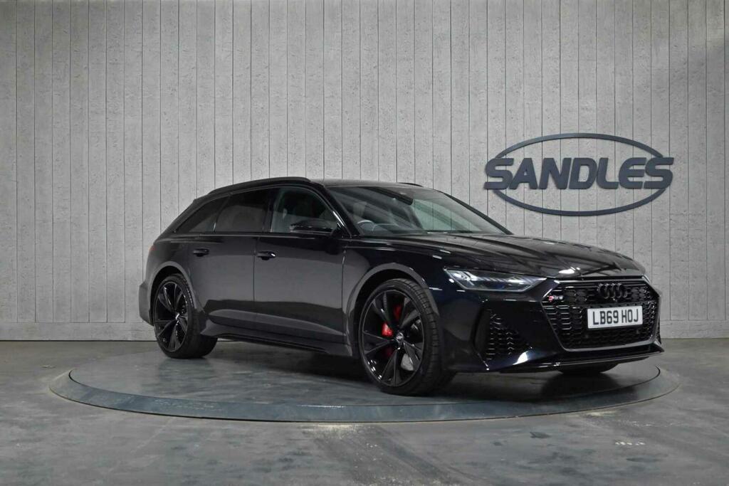Audi RS6 Avant Launch Edition Black