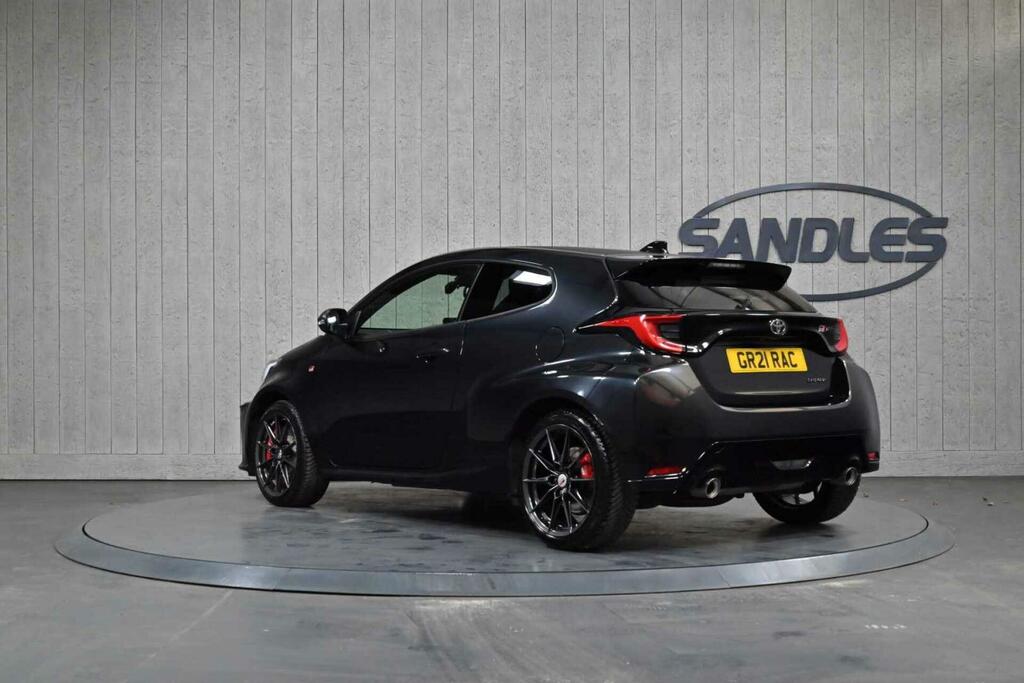 Toyota Yaris Gr Circuit Black #4