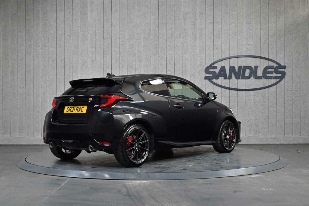 Toyota Yaris Gr Circuit Black #6