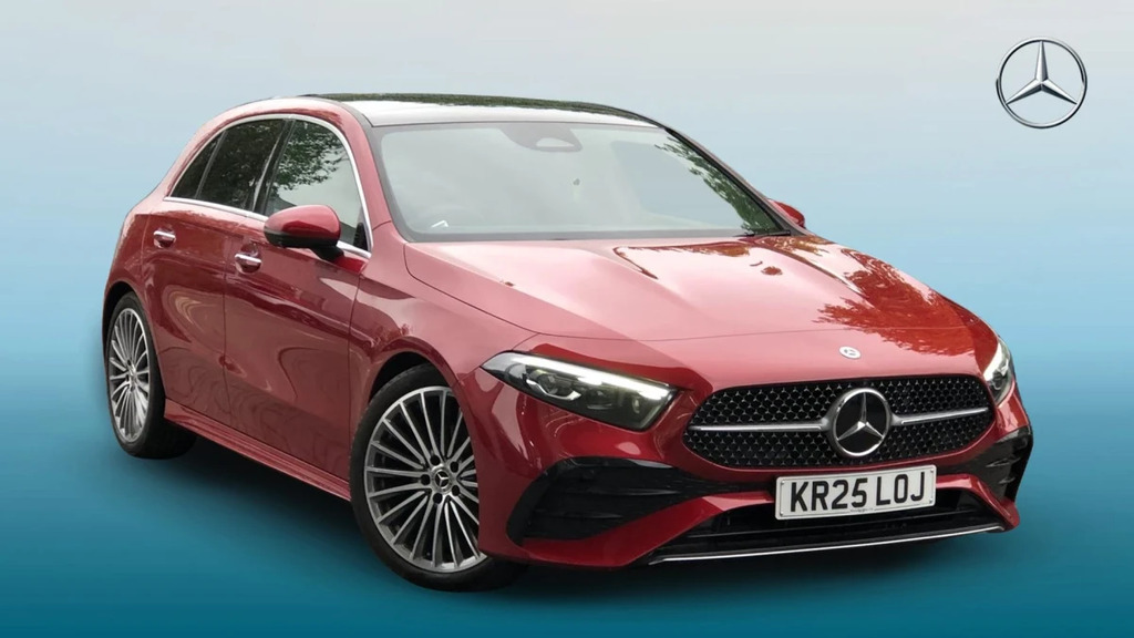 Mercedes-Benz A Class A 200 Amg Line Premium M Red