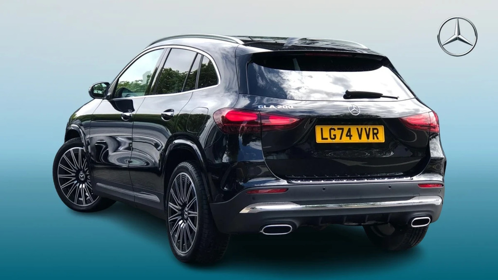 Mercedes-Benz GLA Class Gla 200 Amg Lne Premium M Black #2