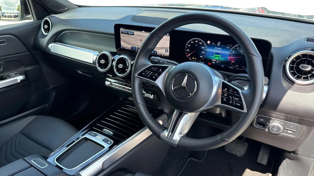Mercedes-Benz GLB Class Glb 200 Sport Executive M KU25MTZ Silver #3