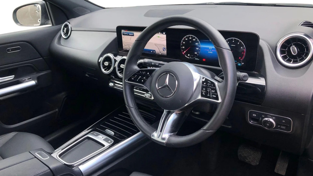 Mercedes-Benz GLA Class Gla 180 Sport Edition Mhe KX25ZBN Black #3