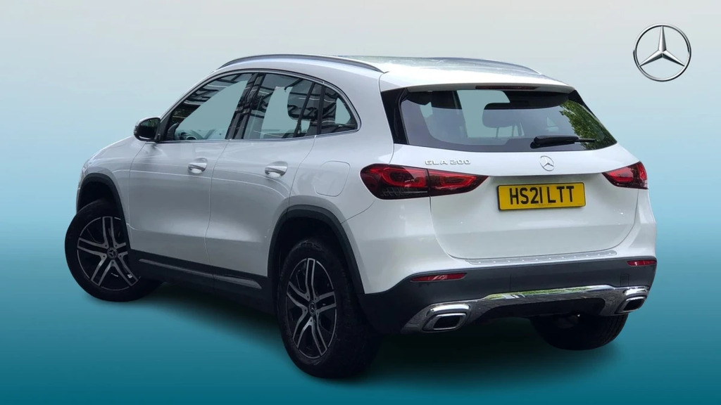 Mercedes-Benz GLA Class Gla 200 Sport HS21LTT White #2