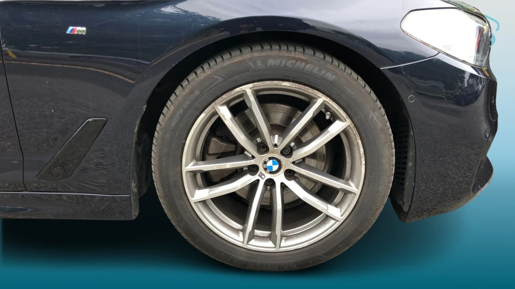 BMW 5 Series 520D M Sport Black #5