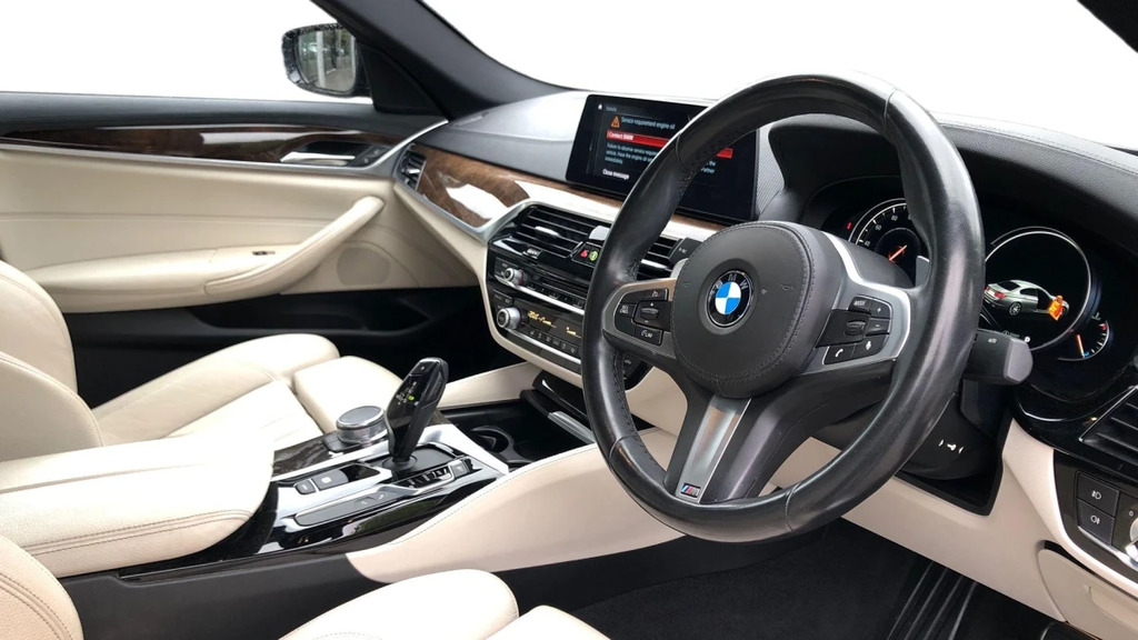 BMW 5 Series 520D M Sport Black #3