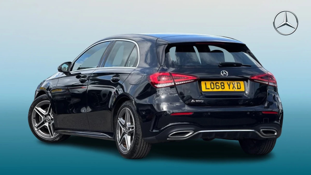 Mercedes-Benz A Class A 180 Amg Line Executive Black #2