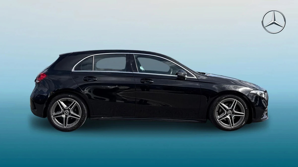 Mercedes-Benz A Class A 180 Amg Line Executive Black #4
