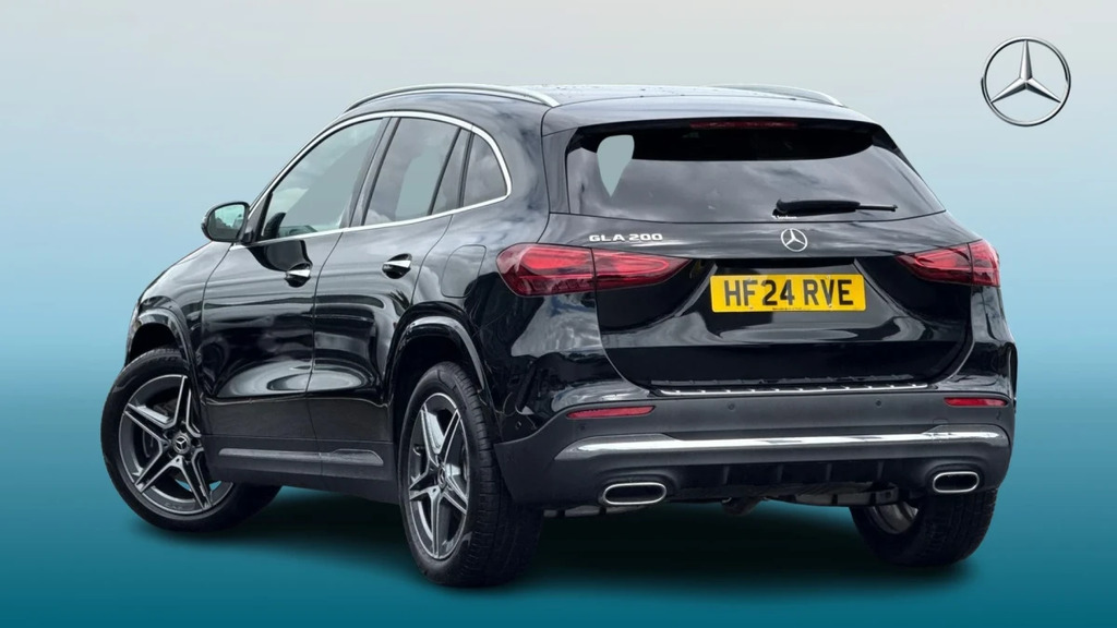 Mercedes-Benz GLA Class Gla 200 Amg Ln Executve M Black #2