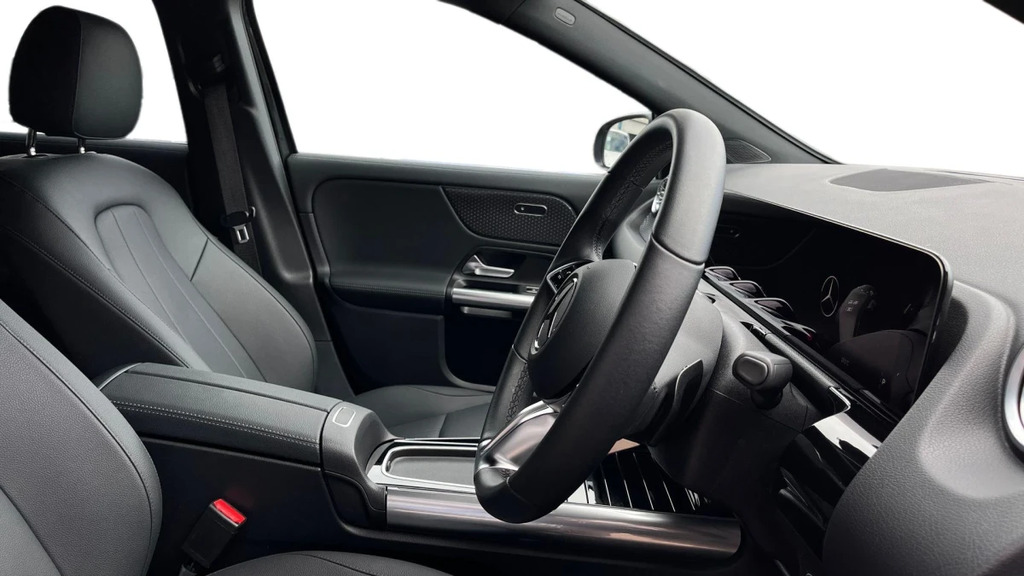 Mercedes-Benz EQA Eqa 250 Sport Executive Black #3