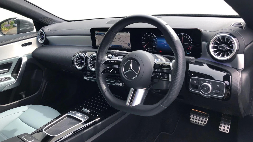 Mercedes-Benz CLA Class Cla 250 Amg Line Executiv Grey #3