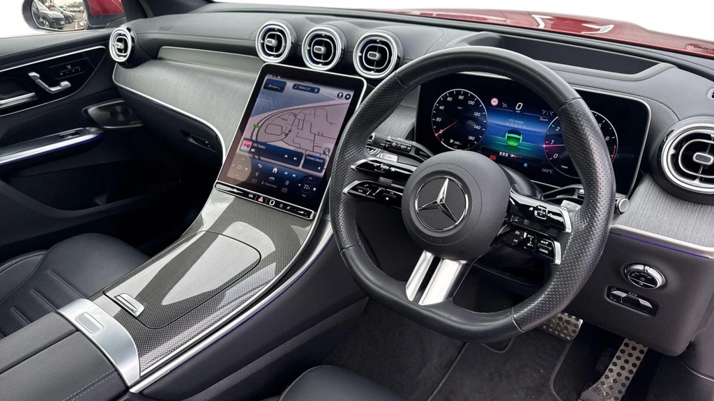 Mercedes-Benz GLC Class Glc 300 Amg Ln Prem Mhev Red #3