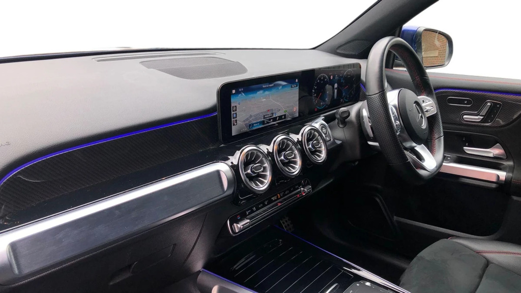 Mercedes-Benz GLB Class Black #8
