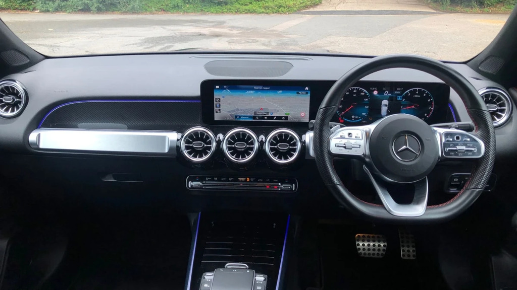 Mercedes-Benz GLB Class Black #18