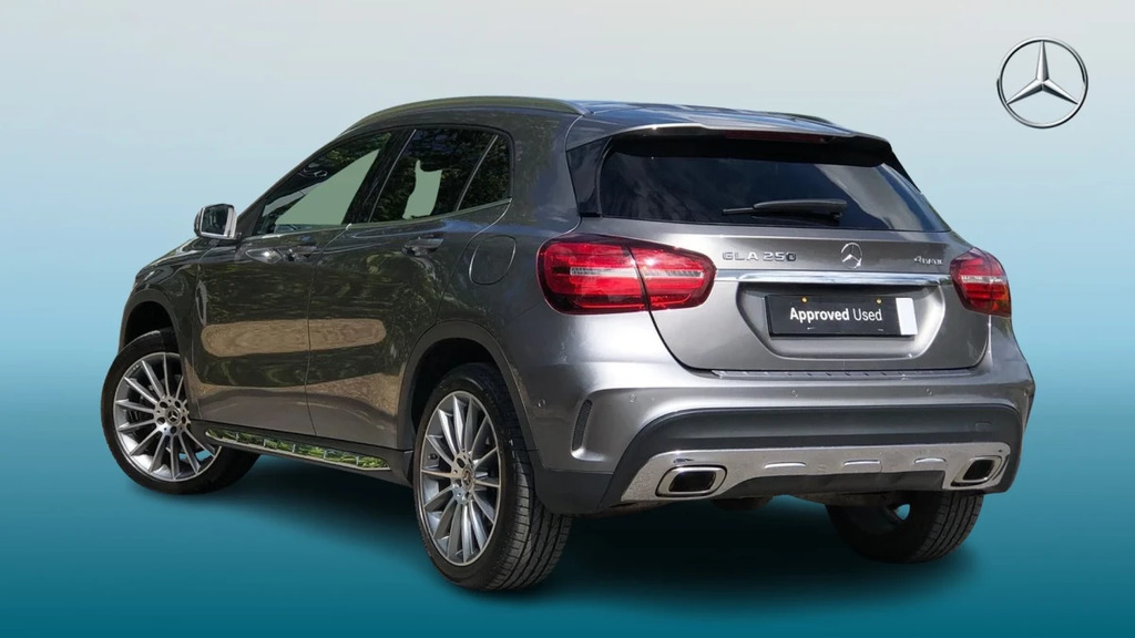 Mercedes-Benz GLA Class Gla 250 Amg Line Edition Grey #2