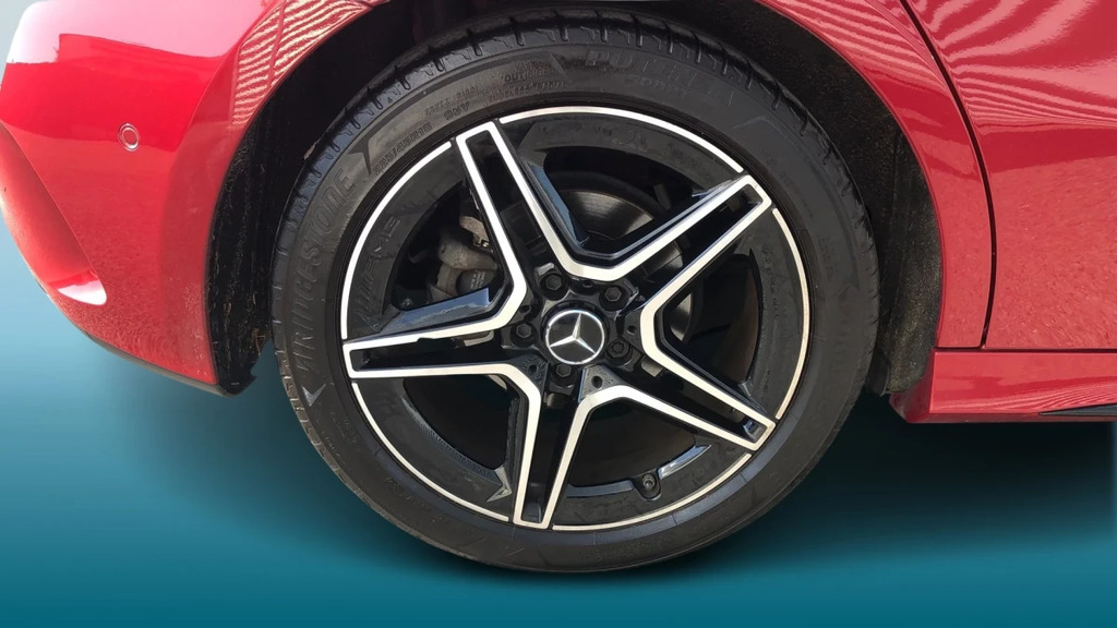 Mercedes-Benz A Class A 180 Amg Line Ed Premium HF22OYP Red #5