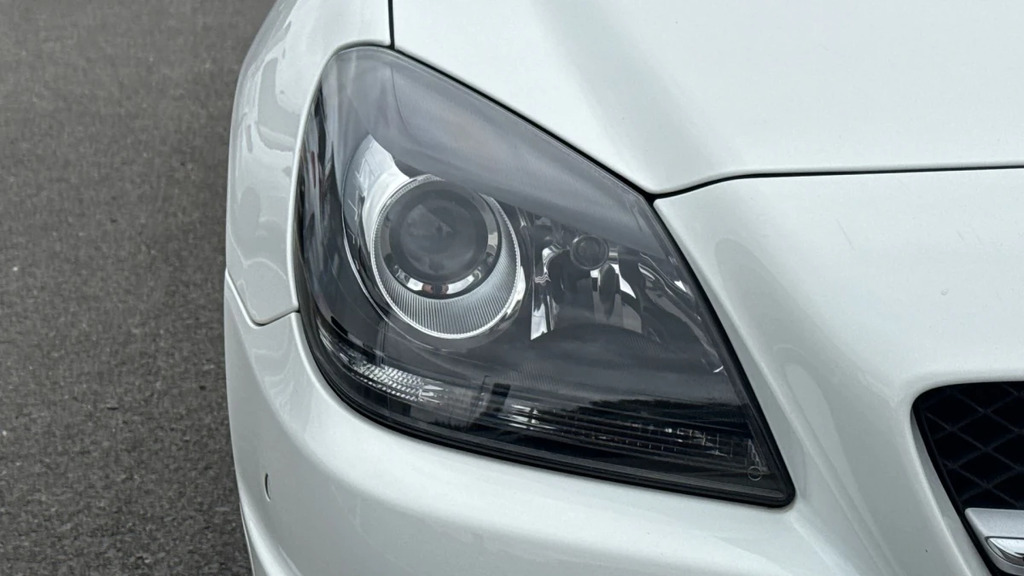Mercedes-Benz SLK Silver Silver #15