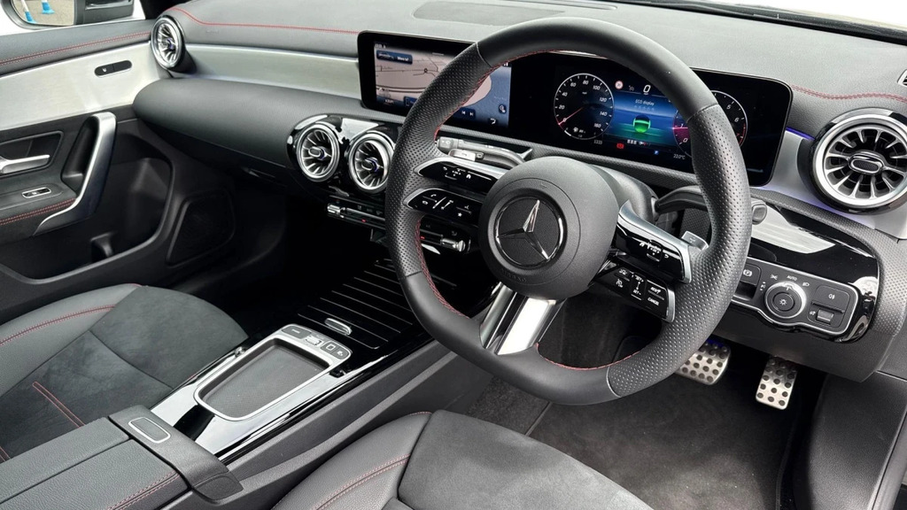 Mercedes-Benz CLA Class Cla 200 Amg Ln Executve M Black #3