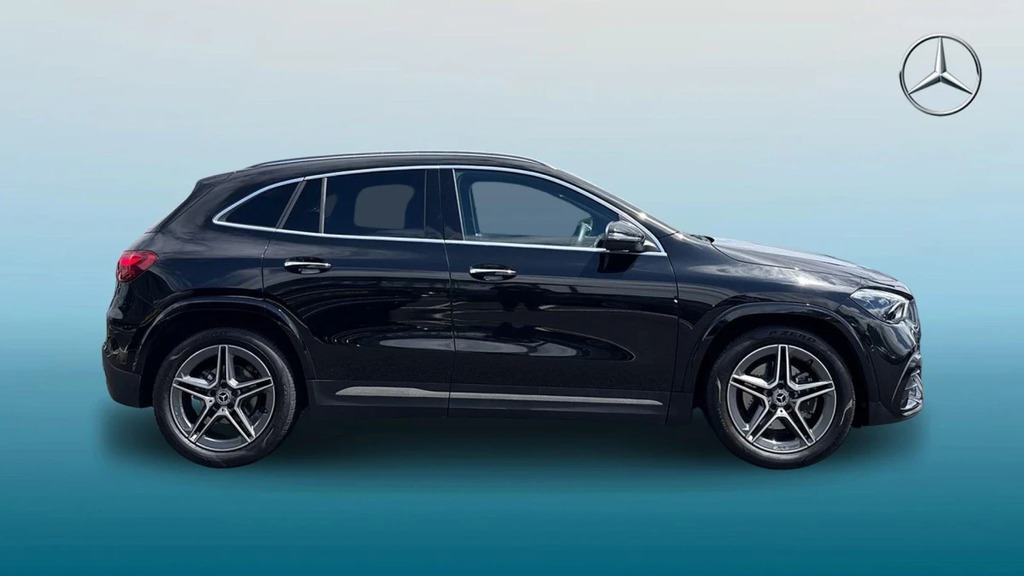 Mercedes-Benz GLA Class Gla 200 Amg Ln Executve M Black #4