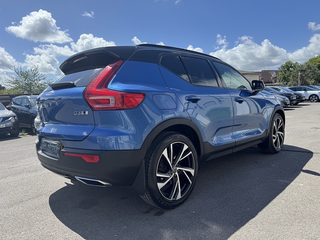 Volvo XC40 D3 R-design KR19ETV Blue #4