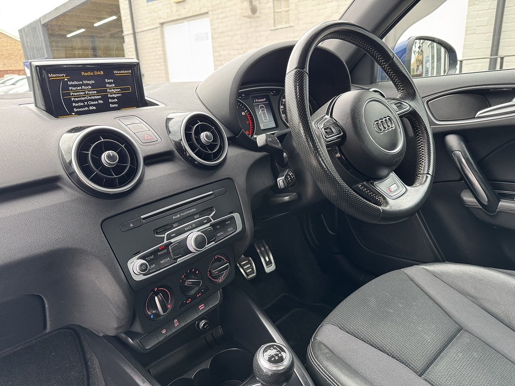 Audi A1 1.4 Sportback Tfsi Sport 123 Bhp Silver #32