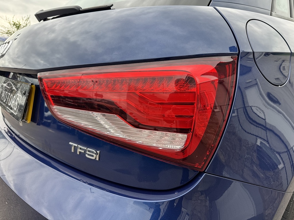 Audi A1 1.4 Sportback Tfsi Sport 123 Bhp Silver #13