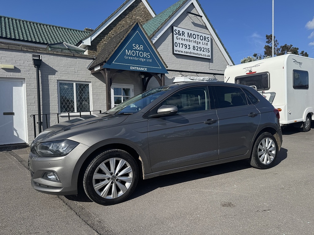 Volkswagen Polo Active Silver #3