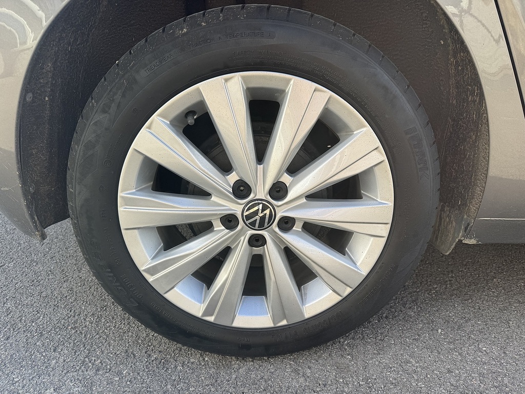 Volkswagen Polo Active Silver #10