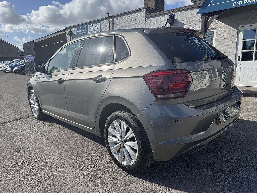 Volkswagen Polo Active Silver #6