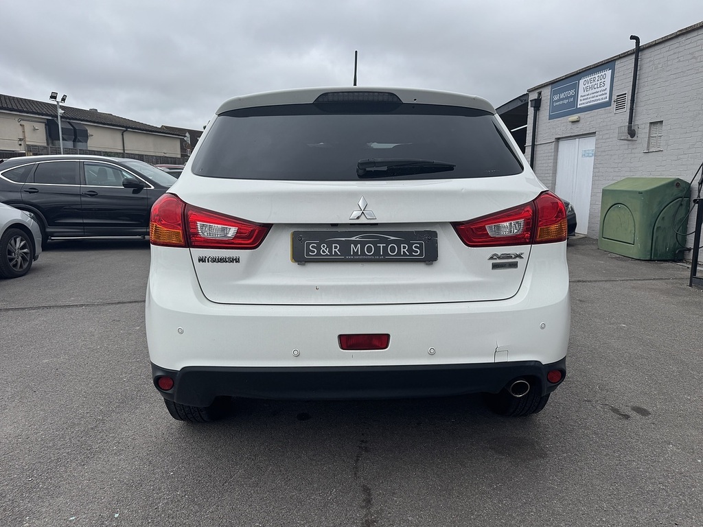 Mitsubishi ASX Di-d 4 White #5