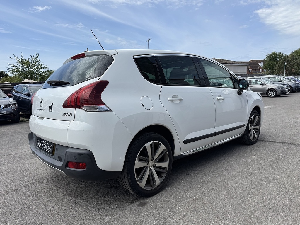 Peugeot 3008 Bluehdi Allure White #4