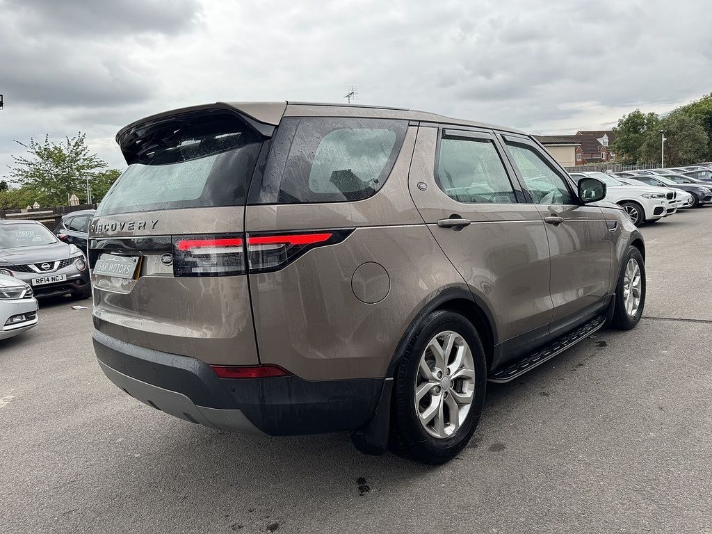 Land Rover Discovery Sd4 Se Brown #4
