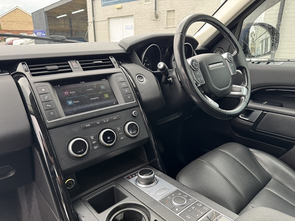 Land Rover Discovery 2.0 Td4 180 Se Tech #24