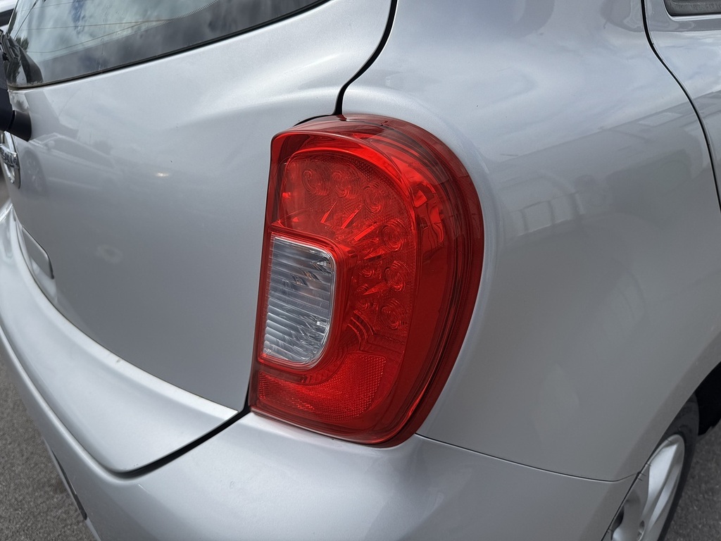 Nissan Micra Visia White #9