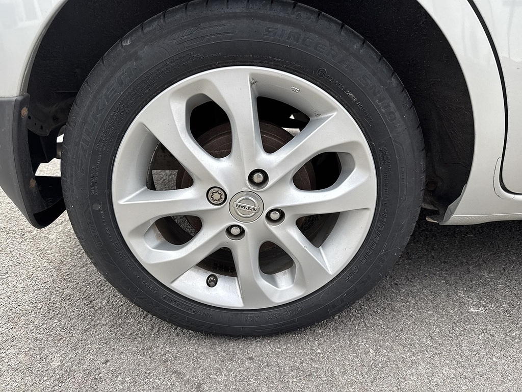 Nissan Micra Visia White #14