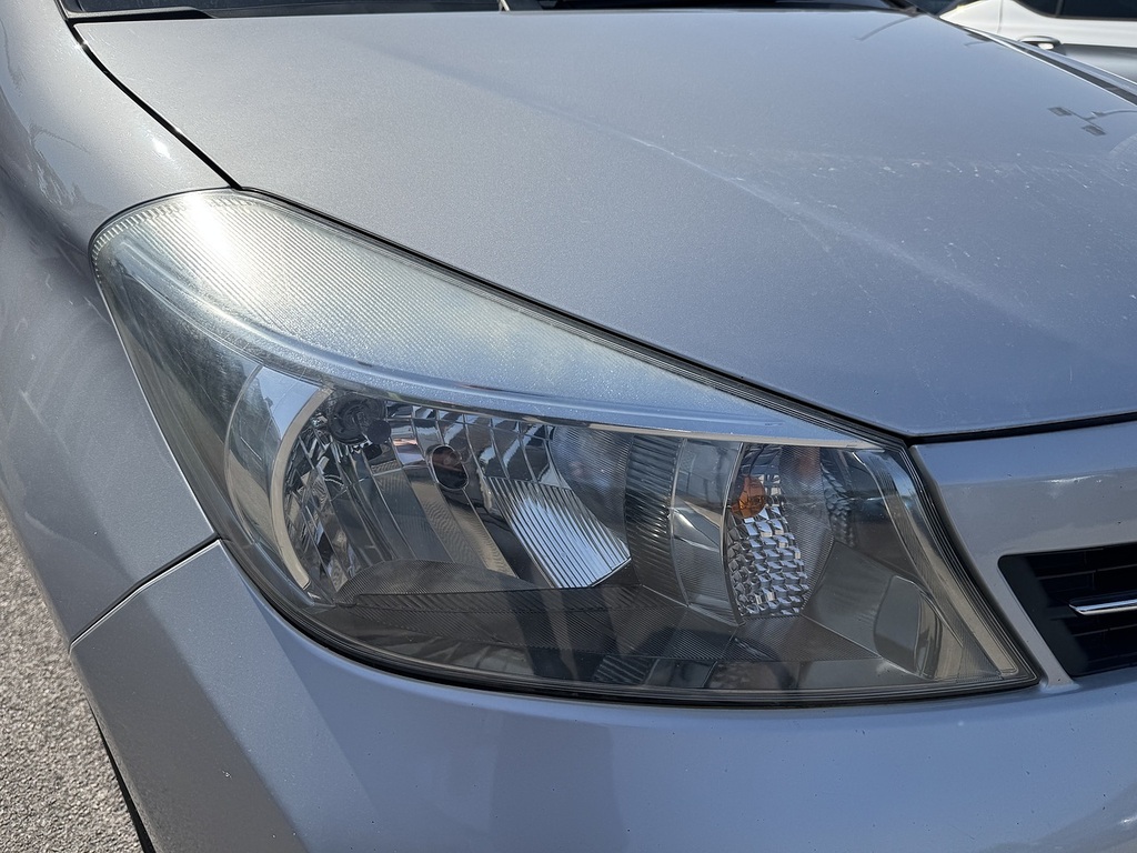 Toyota Yaris Dual Vvt-i Tr Silver #4