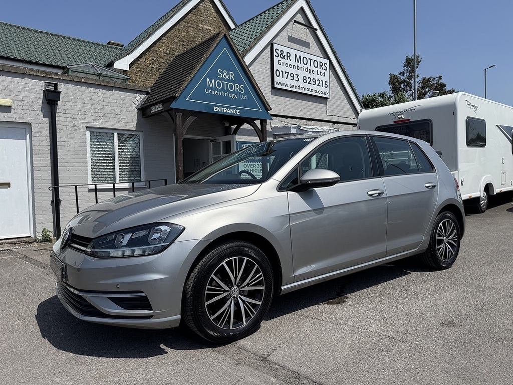 Volkswagen Golf Tsi Bluemotion Tech Se Nav Silver