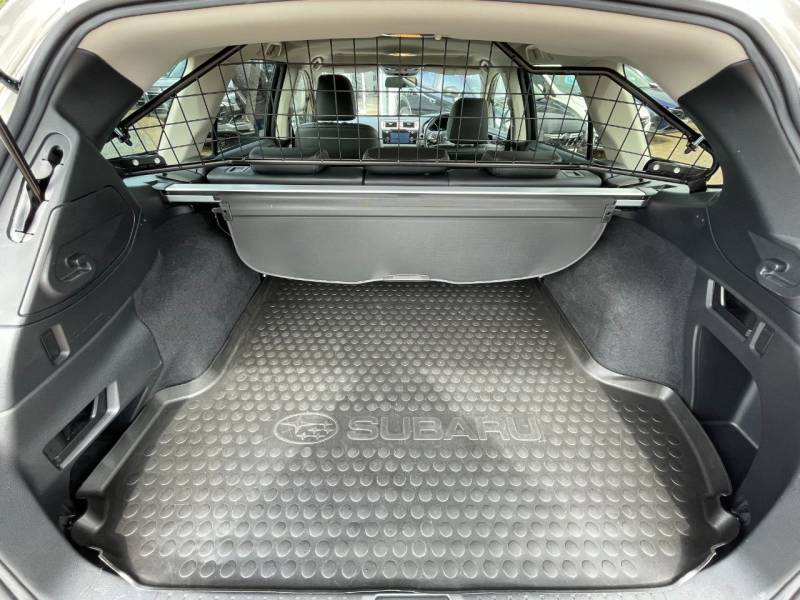 Subaru Outback Outback Se Premium Symmetrical Awd Cvt Gold #9