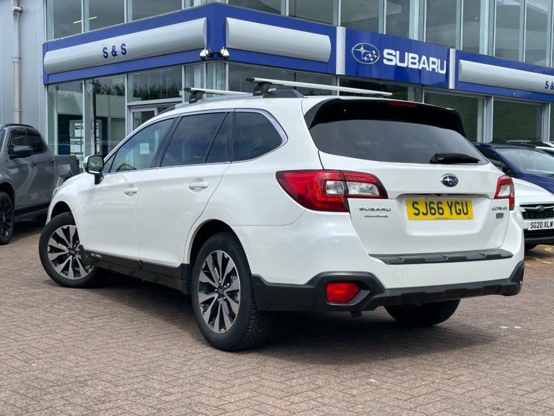 Subaru Outback 2.0D Se Premium White #6