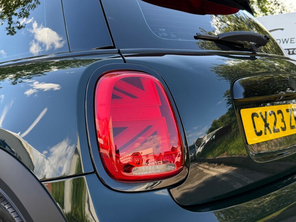 Mini Hatch 1.5 Cooper Exclusive Steptronic Euro 6 Ss Black #25