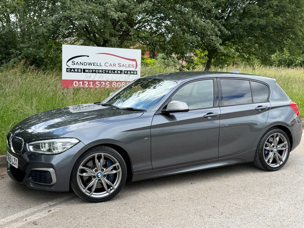 BMW 1 Series Sport Auto Black #1