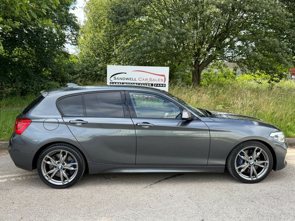 BMW 1 Series Sport Auto Black #6