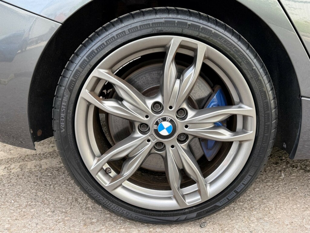 BMW 1 Series Sport Auto Black #23