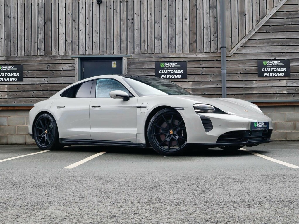 Porsche Taycan Performance Plus 93.4Kwh Gts Saloon 