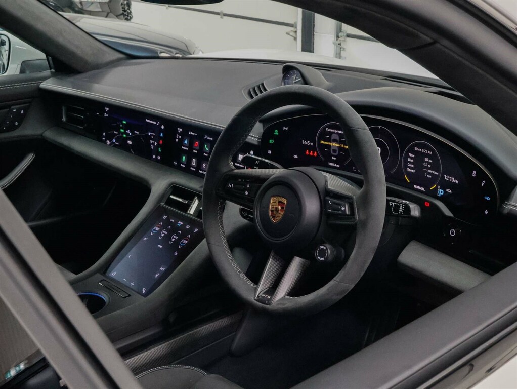 Porsche Taycan Performance Plus 93.4Kwh Gts Saloon AE73TUJ #2