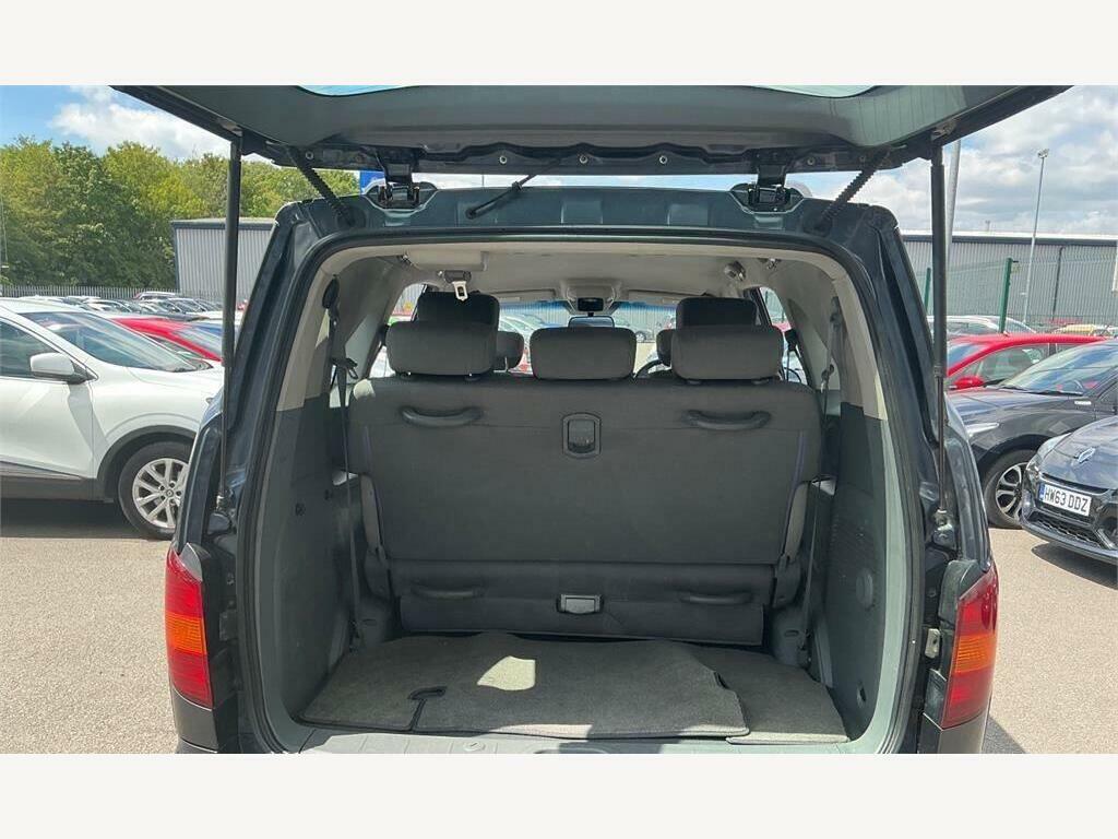 SsangYong Rodius Es Black #7