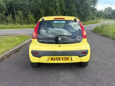 Peugeot 107 107 Urban Red #6